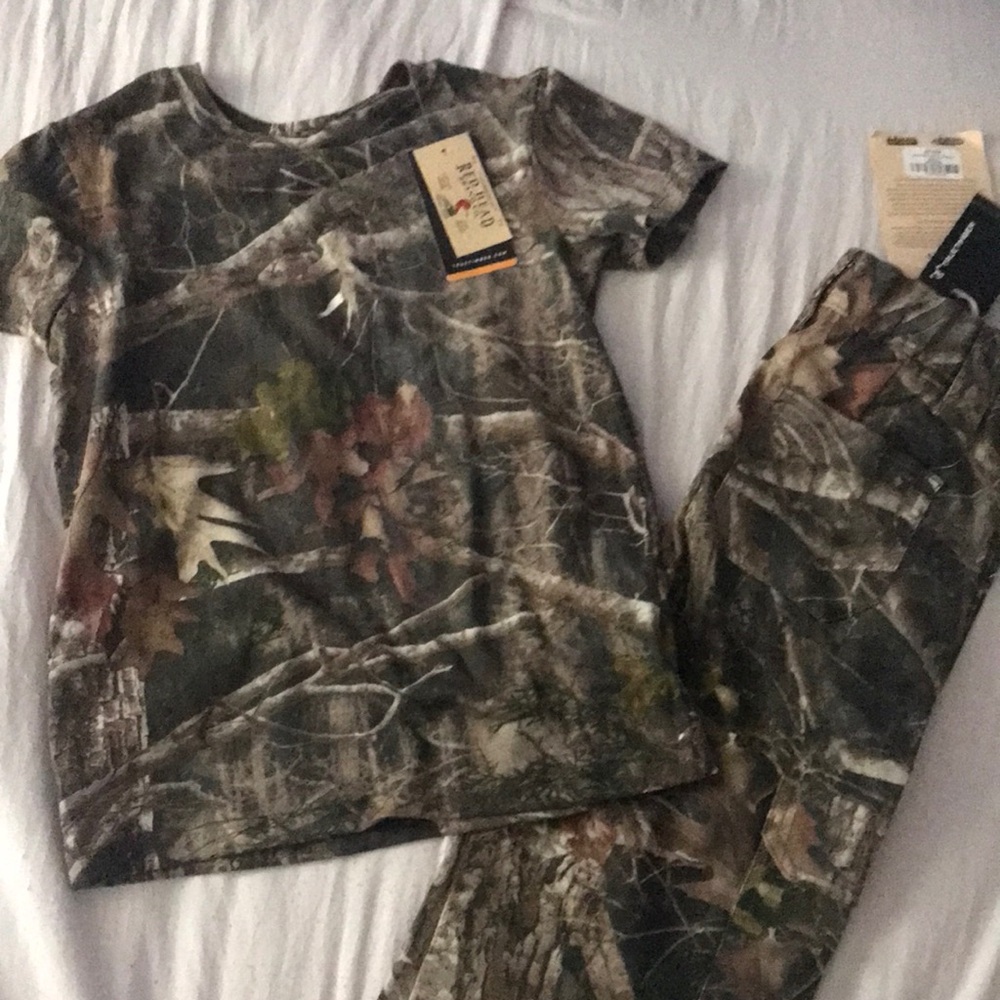Cargo type hunter print pants and top matching outfit set brand new